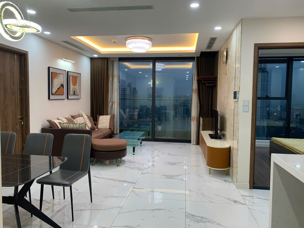 Căn Hộ Cao Cấp Sunshine City 2 Phòng Ngủ