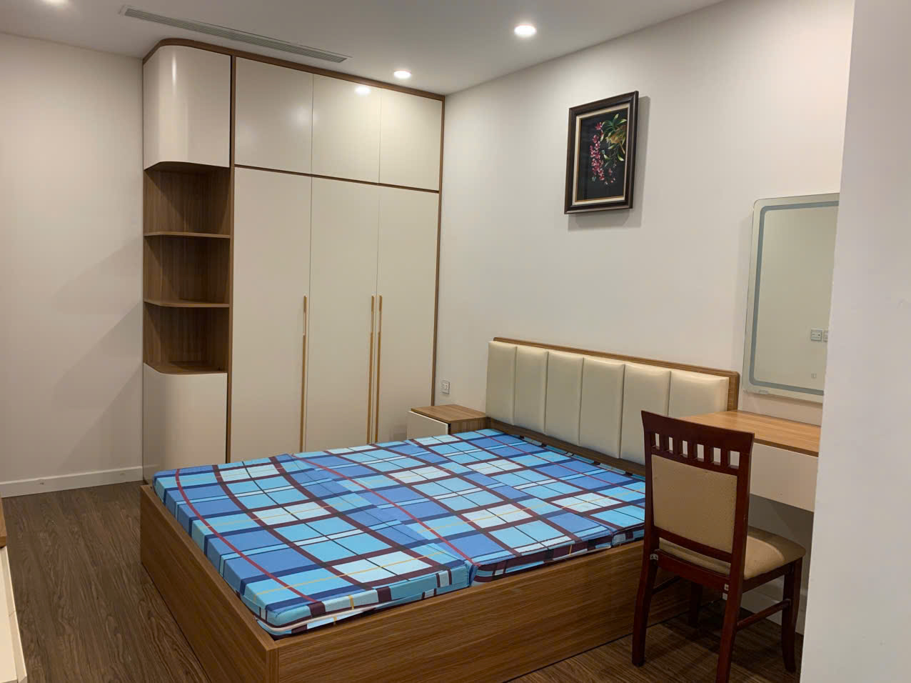 Căn Hộ Cao Cấp Sunshine City 2 Phòng Ngủ
